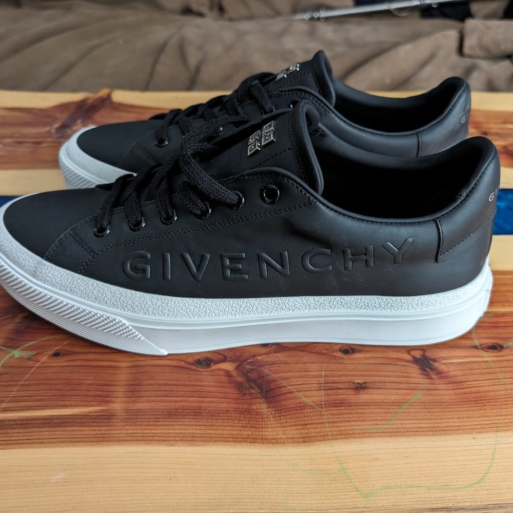 NEW: Givenchy Shoes, Mens, US12